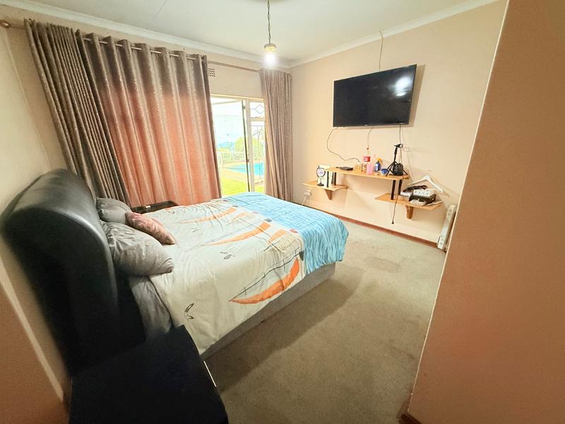 4 Bedroom Property for Sale in Vanderbijlpark SE 7 Gauteng