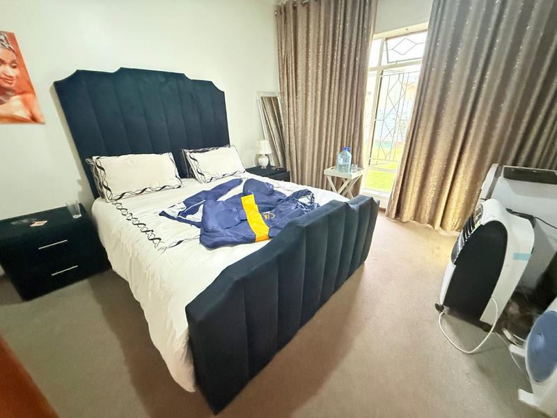 4 Bedroom Property for Sale in Vanderbijlpark SE 7 Gauteng