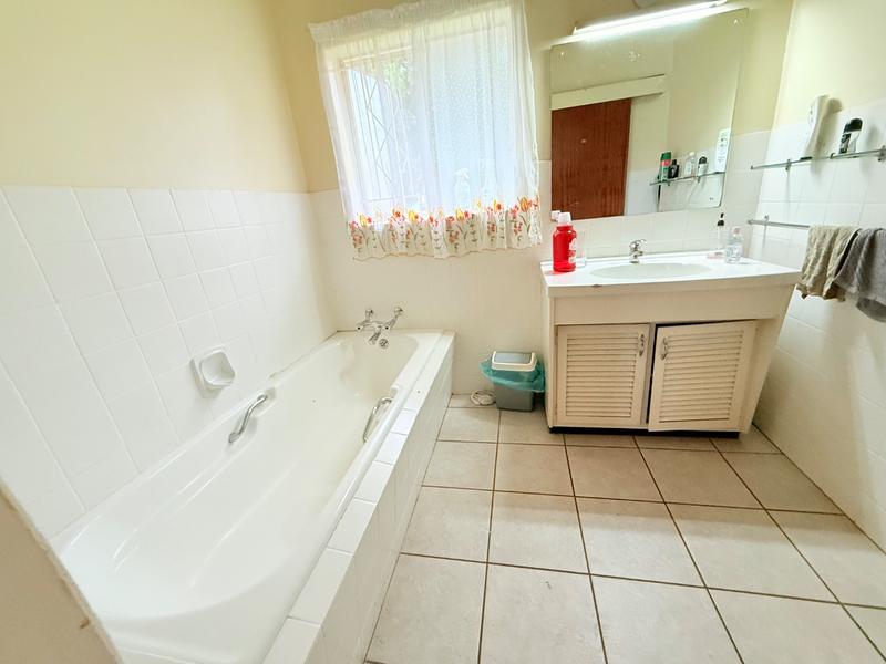 4 Bedroom Property for Sale in Vanderbijlpark SE 7 Gauteng