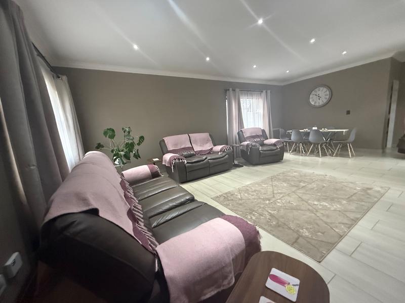 3 Bedroom Property for Sale in Vanderbijlpark SW 1 Gauteng