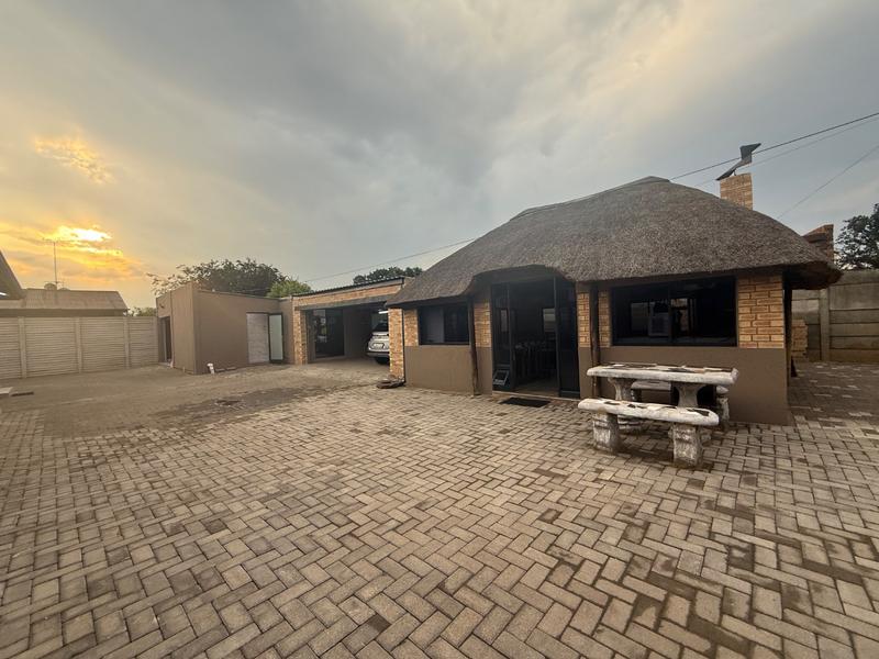 3 Bedroom Property for Sale in Vanderbijlpark SW 1 Gauteng