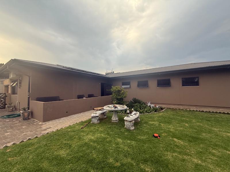 3 Bedroom Property for Sale in Vanderbijlpark SW 1 Gauteng