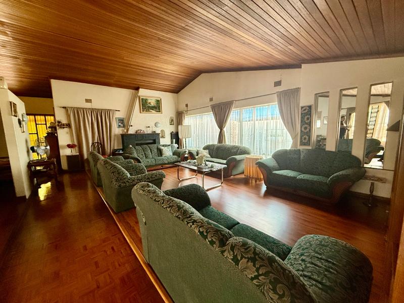 4 Bedroom Property for Sale in Vanderbijlpark SW 1 Gauteng