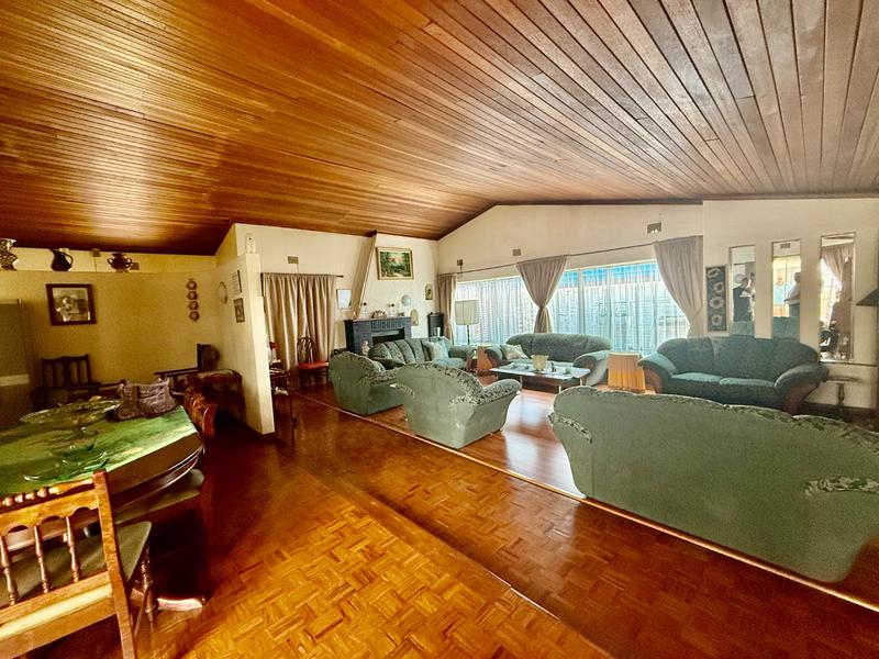 4 Bedroom Property for Sale in Vanderbijlpark SW 1 Gauteng