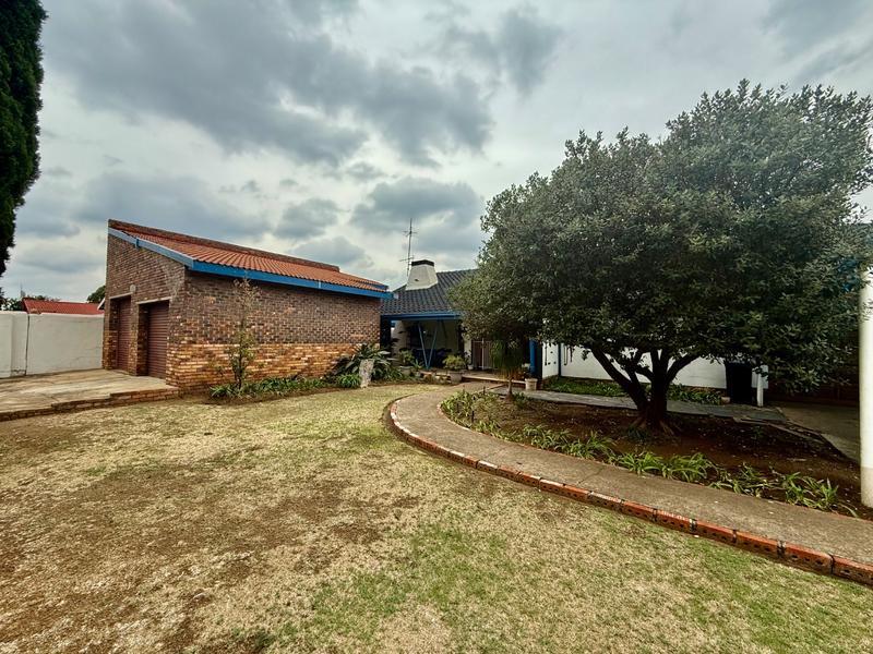 4 Bedroom Property for Sale in Vanderbijlpark SW 1 Gauteng