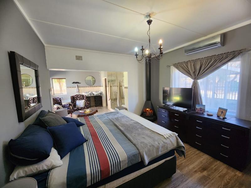 4 Bedroom Property for Sale in Vanderbijlpark SW 1 Gauteng