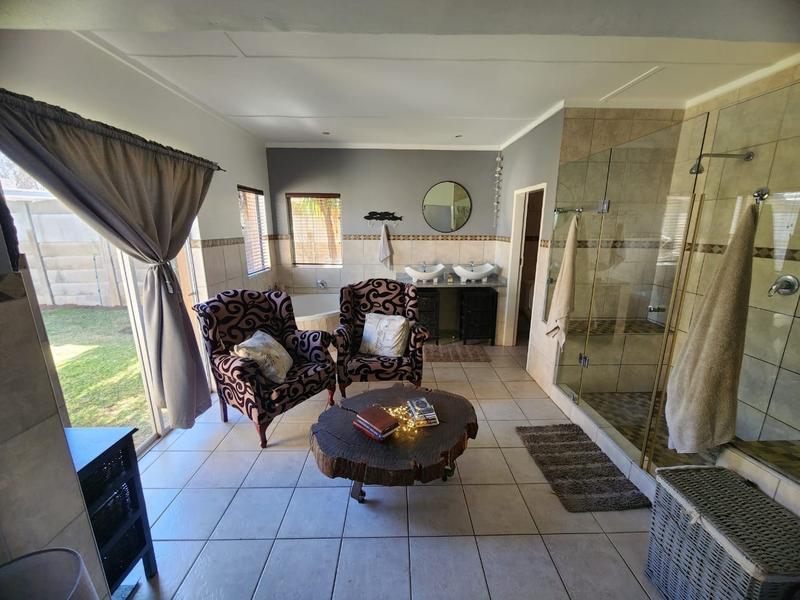 4 Bedroom Property for Sale in Vanderbijlpark SW 1 Gauteng