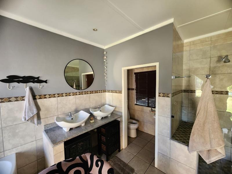 4 Bedroom Property for Sale in Vanderbijlpark SW 1 Gauteng