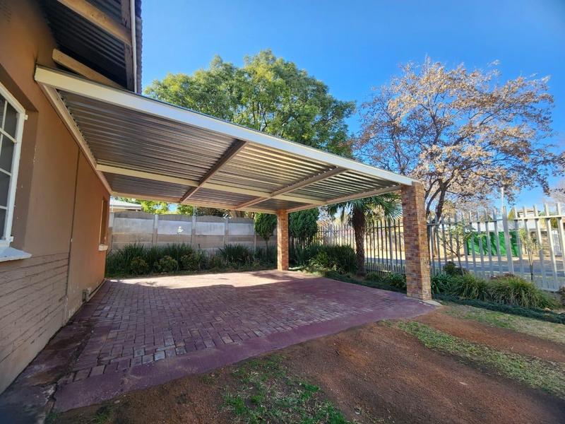 4 Bedroom Property for Sale in Vanderbijlpark SW 1 Gauteng