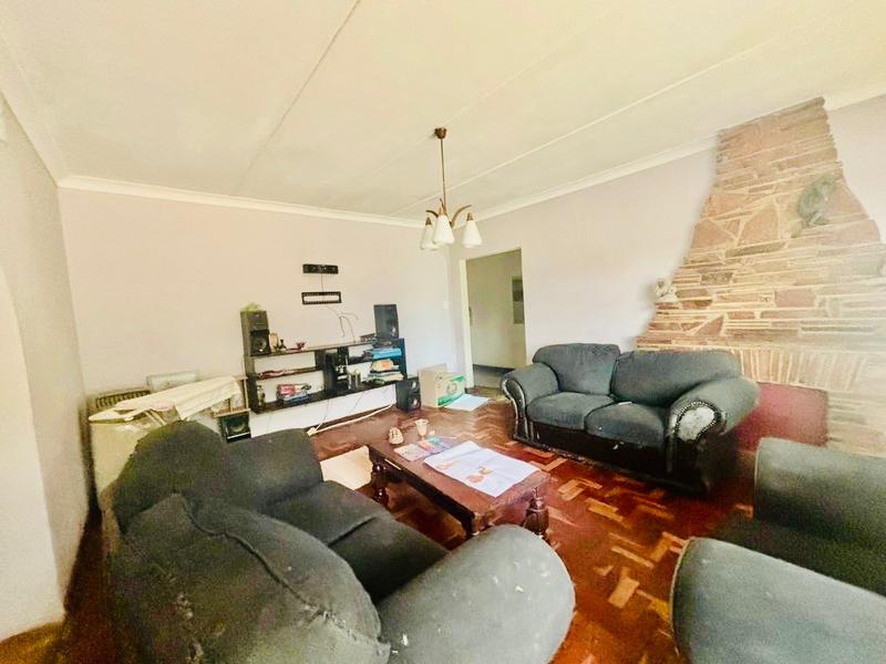 4 Bedroom Property for Sale in Vanderbijlpark SW 1 Gauteng
