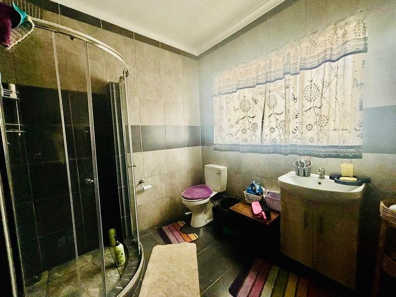 4 Bedroom Property for Sale in Vanderbijlpark SW 1 Gauteng