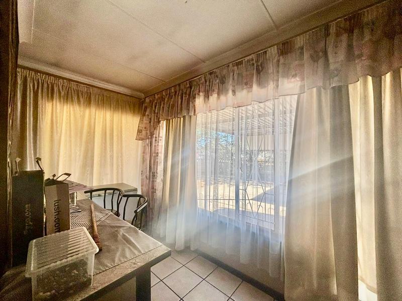 4 Bedroom Property for Sale in Vanderbijlpark SW 1 Gauteng