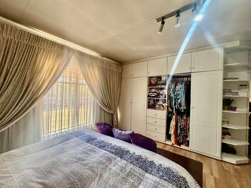4 Bedroom Property for Sale in Vanderbijlpark SW 1 Gauteng