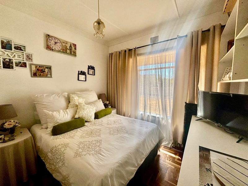 4 Bedroom Property for Sale in Vanderbijlpark SW 1 Gauteng