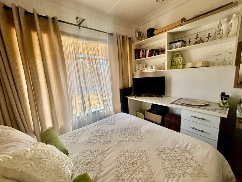 4 Bedroom Property for Sale in Vanderbijlpark SW 1 Gauteng