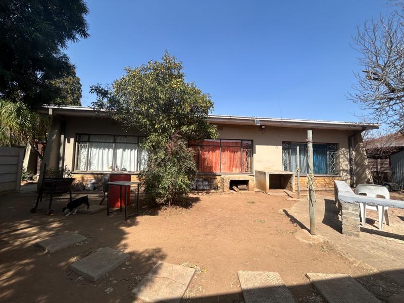6 Bedroom Property for Sale in Vanderbijlpark SW 1 Gauteng