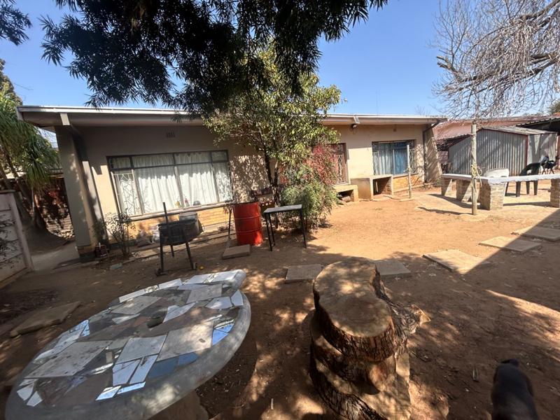 6 Bedroom Property for Sale in Vanderbijlpark SW 1 Gauteng