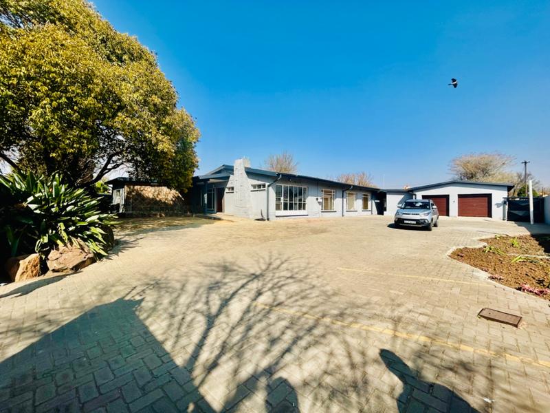 4 Bedroom Property for Sale in Vanderbijlpark SW 1 Gauteng