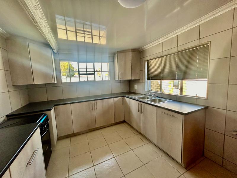 4 Bedroom Property for Sale in Vanderbijlpark SW 1 Gauteng