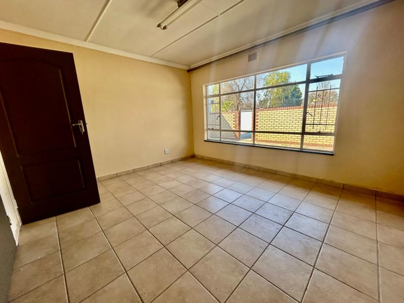 4 Bedroom Property for Sale in Vanderbijlpark SW 1 Gauteng