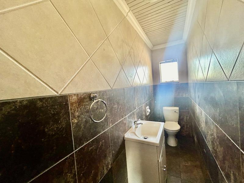 4 Bedroom Property for Sale in Vanderbijlpark SW 1 Gauteng
