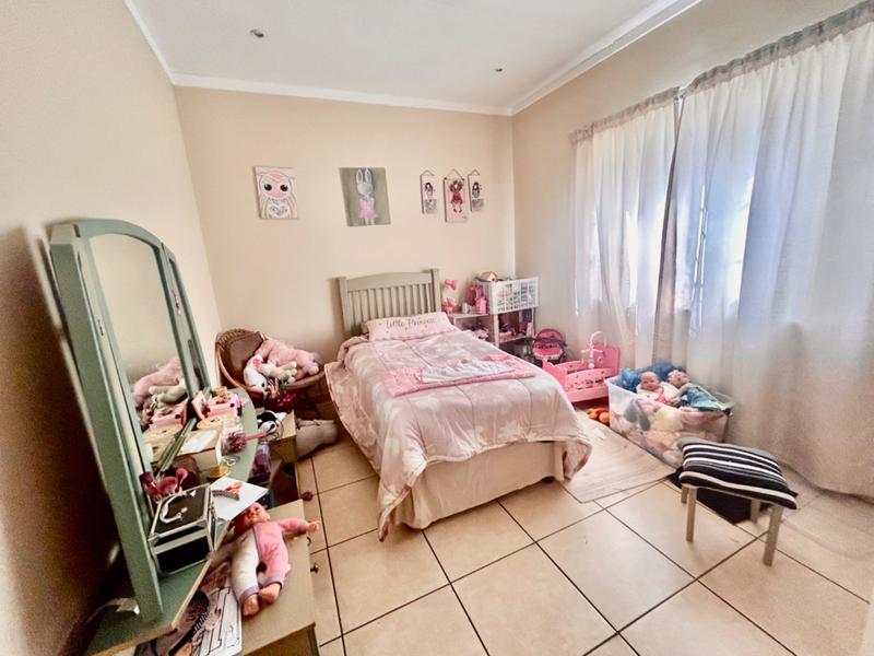 4 Bedroom Property for Sale in Vanderbijlpark SW 1 Gauteng