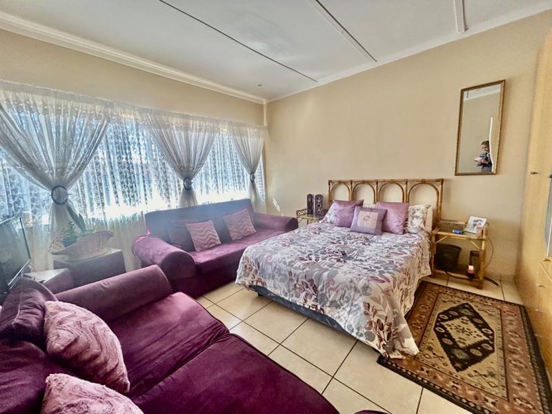 4 Bedroom Property for Sale in Vanderbijlpark SW 1 Gauteng