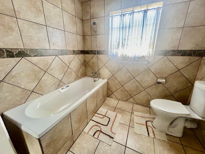 4 Bedroom Property for Sale in Vanderbijlpark SW 1 Gauteng