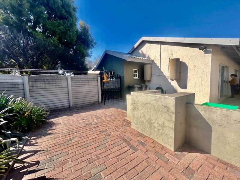 4 Bedroom Property for Sale in Vanderbijlpark SW 1 Gauteng