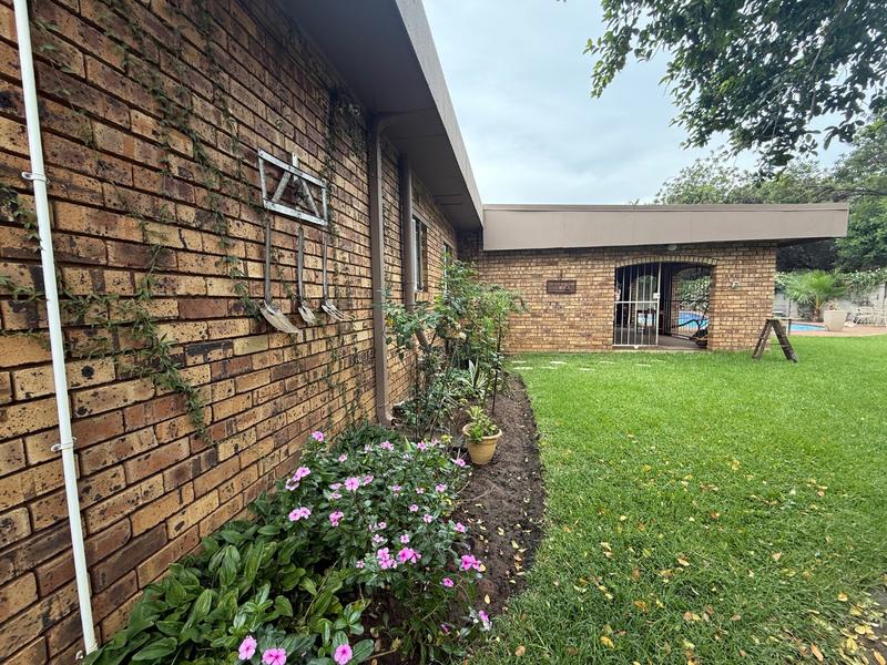 4 Bedroom Property for Sale in Vanderbijlpark Sw 2 Gauteng