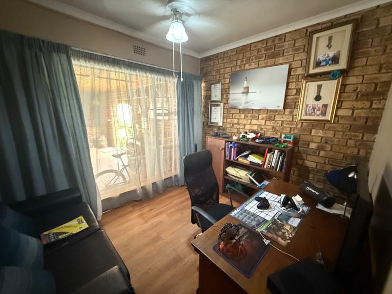 4 Bedroom Property for Sale in Vanderbijlpark Sw 2 Gauteng