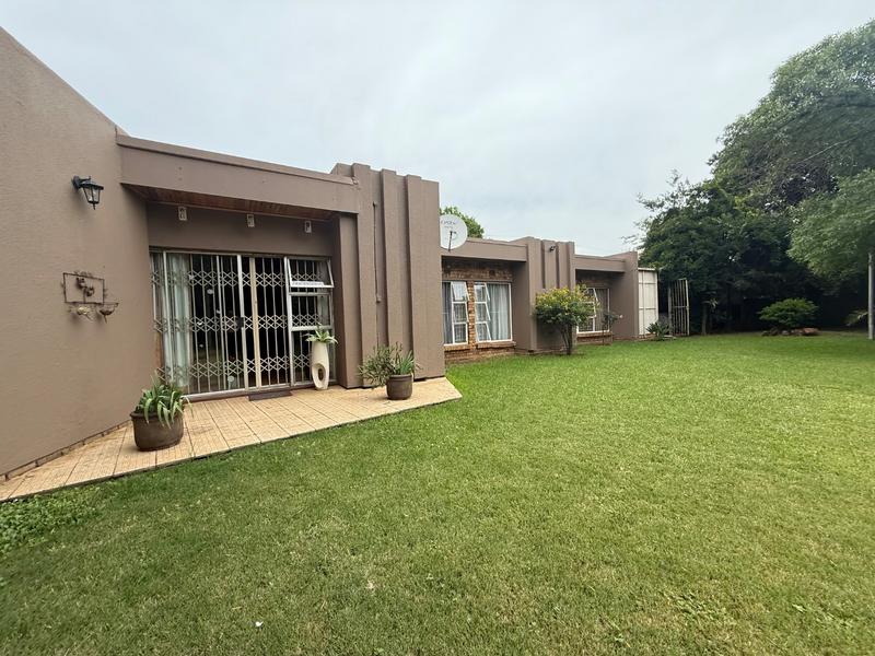 4 Bedroom Property for Sale in Vanderbijlpark Sw 2 Gauteng