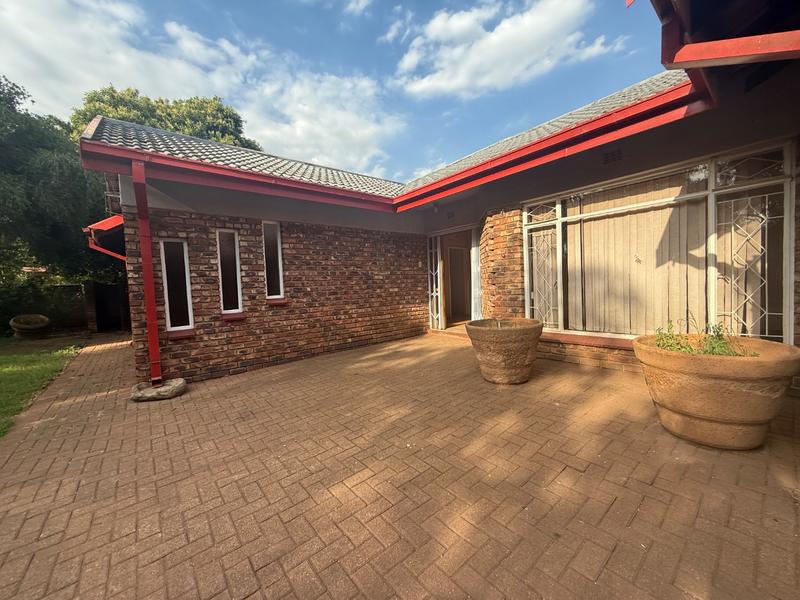 4 Bedroom Property for Sale in Vanderbijlpark Sw 2 Gauteng