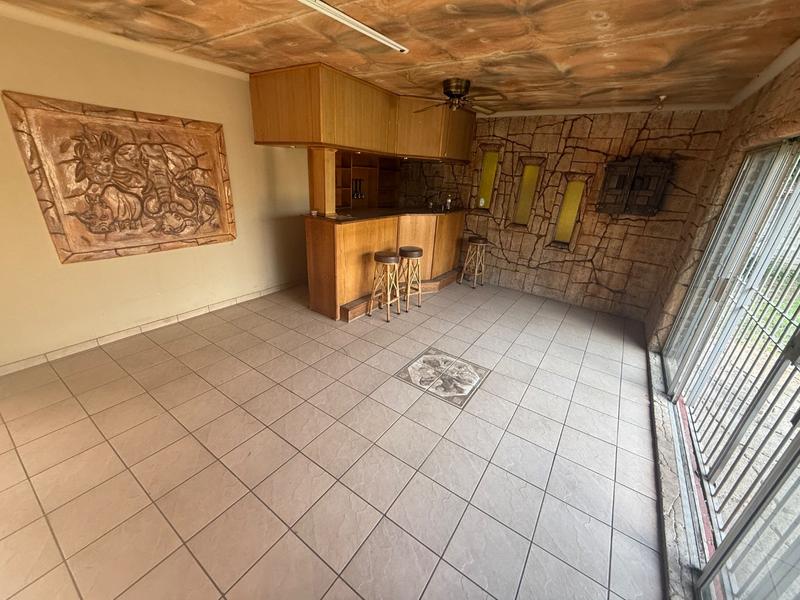 4 Bedroom Property for Sale in Vanderbijlpark Sw 2 Gauteng