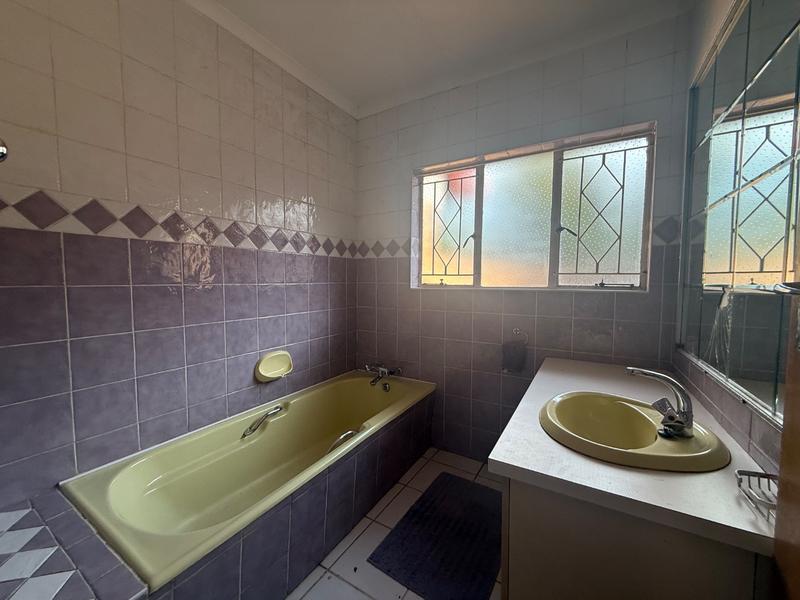 4 Bedroom Property for Sale in Vanderbijlpark Sw 2 Gauteng