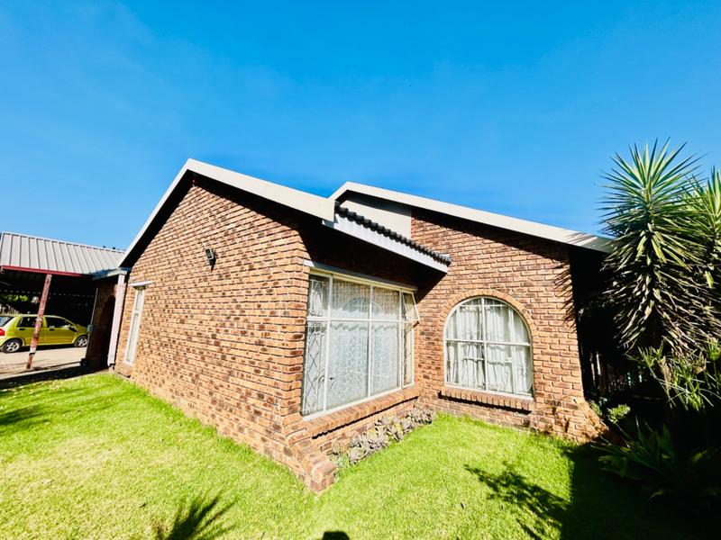 4 Bedroom Property for Sale in Vanderbijlpark Sw 2 Gauteng