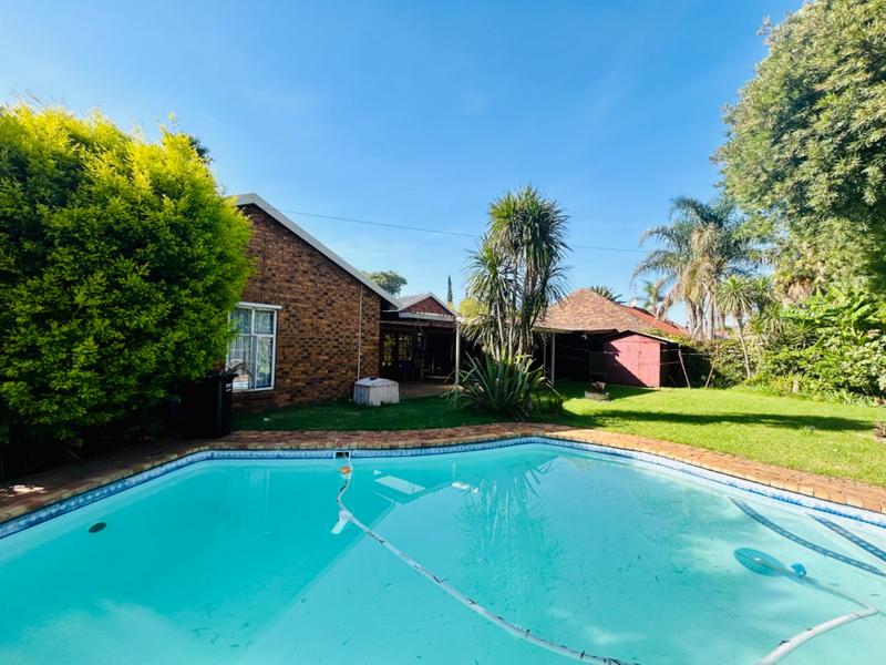 4 Bedroom Property for Sale in Vanderbijlpark Sw 2 Gauteng