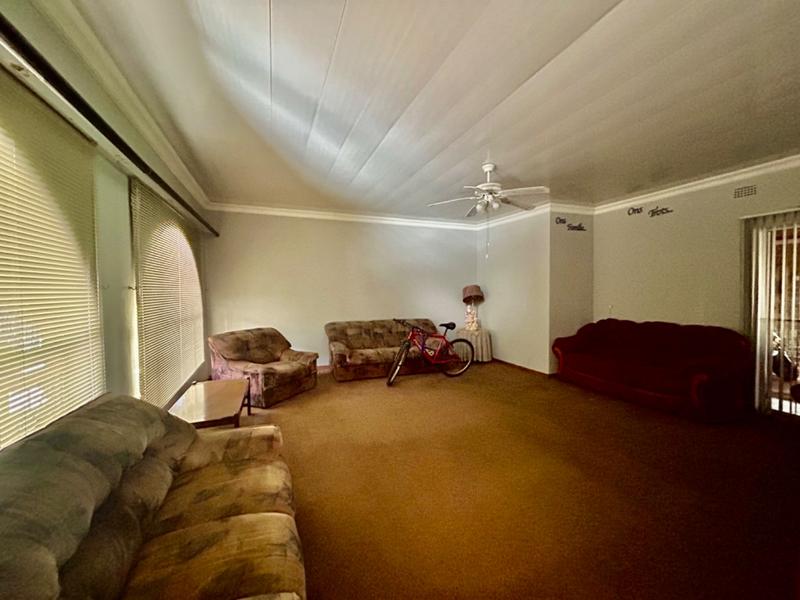 4 Bedroom Property for Sale in Vanderbijlpark Sw 2 Gauteng