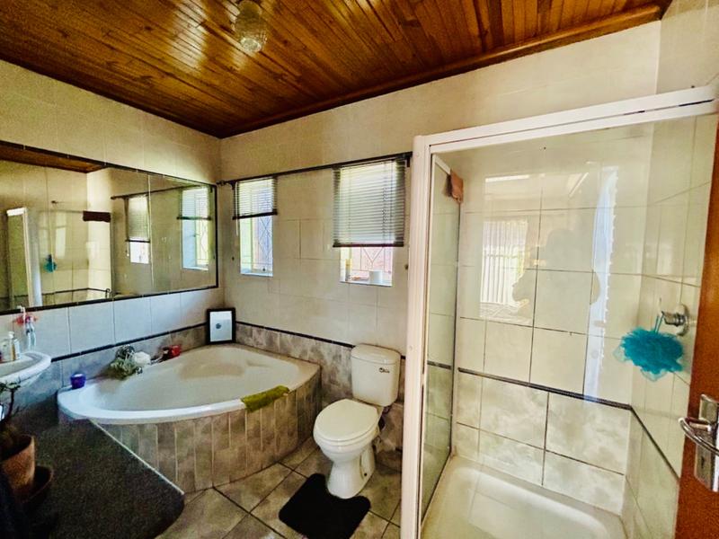 4 Bedroom Property for Sale in Vanderbijlpark Sw 2 Gauteng