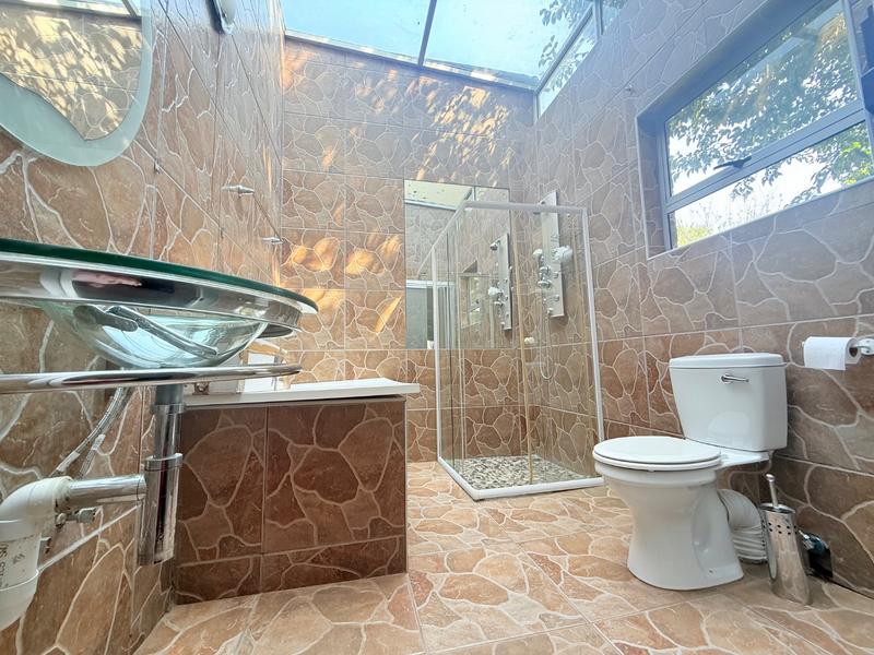 5 Bedroom Property for Sale in Vanderbijlpark SW 5 Gauteng