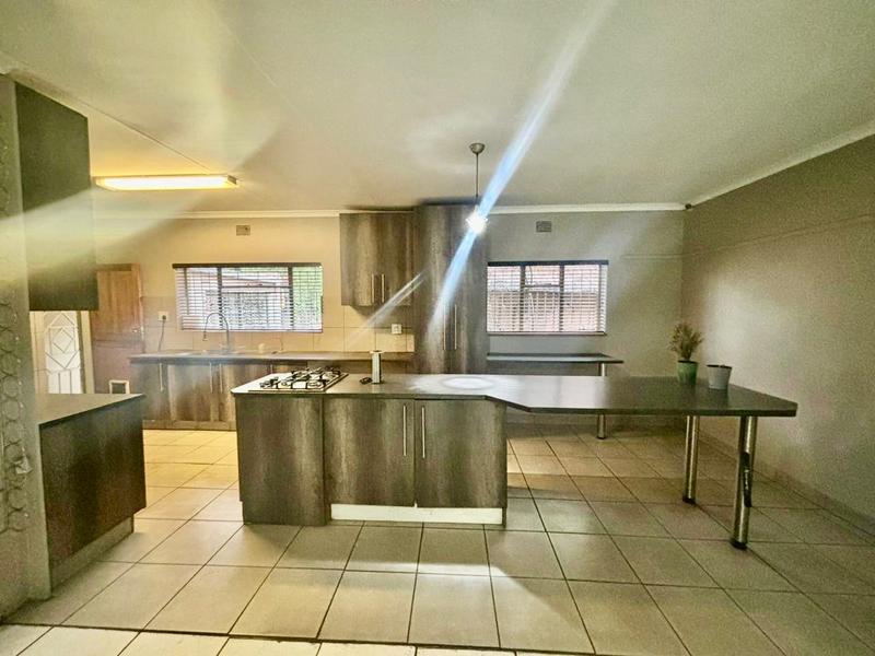 3 Bedroom Property for Sale in Vanderbijlpark SW 5 Gauteng