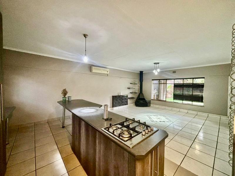 3 Bedroom Property for Sale in Vanderbijlpark SW 5 Gauteng