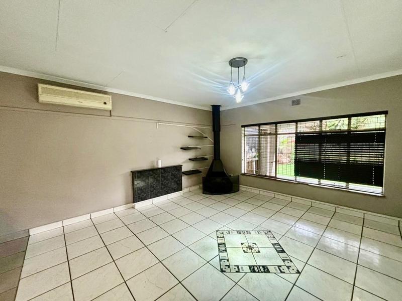 3 Bedroom Property for Sale in Vanderbijlpark SW 5 Gauteng