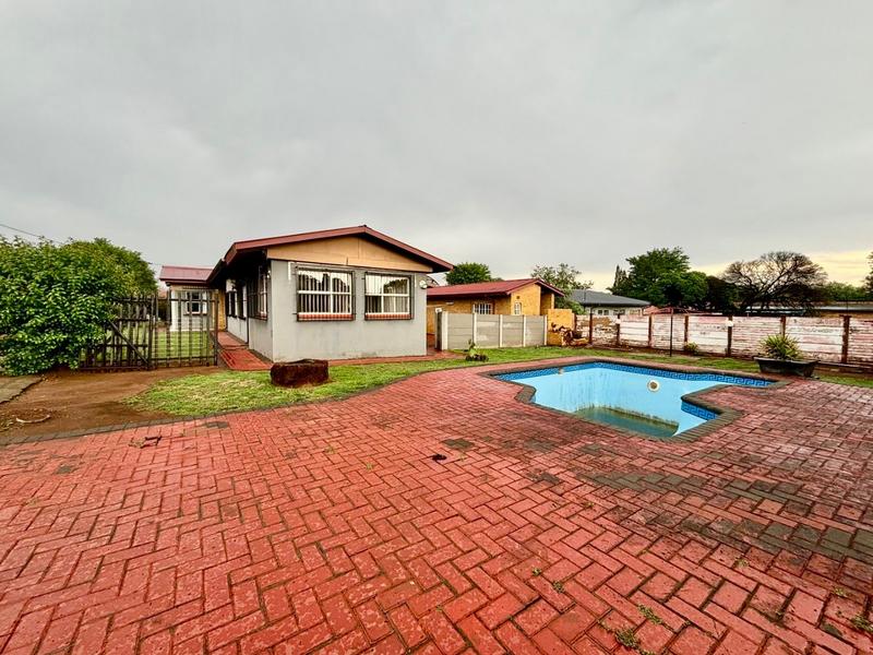 3 Bedroom Property for Sale in Vanderbijlpark SW 5 Gauteng