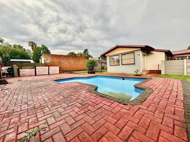 3 Bedroom Property for Sale in Vanderbijlpark SW 5 Gauteng