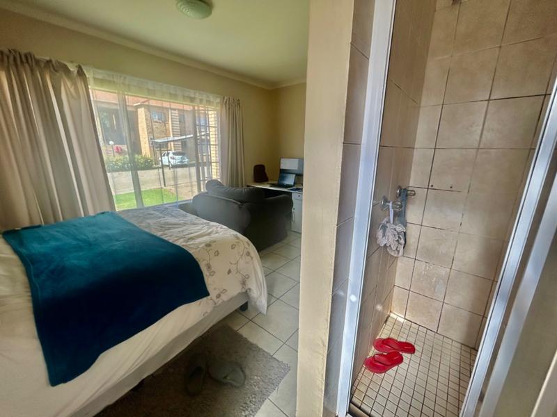 2 Bedroom Property for Sale in Vanderbijlpark SW 5 Gauteng