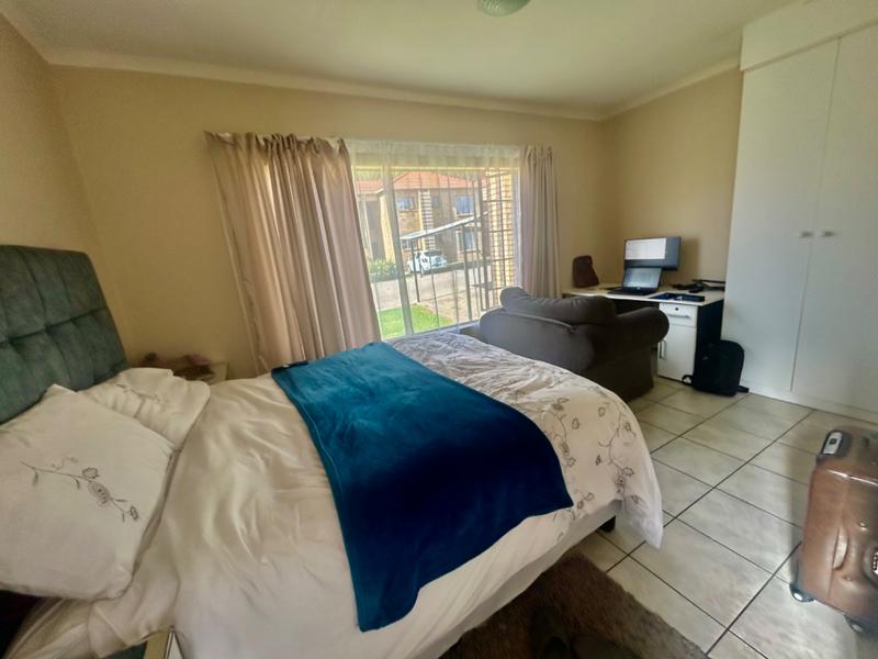 2 Bedroom Property for Sale in Vanderbijlpark SW 5 Gauteng
