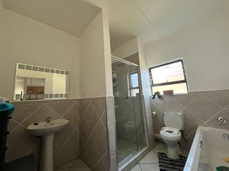 To Let 2 Bedroom Property for Rent in Goedeburg Gauteng