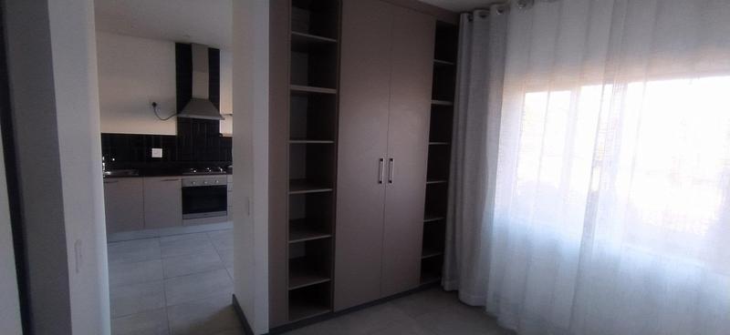 To Let 1 Bedroom Property for Rent in Craighall Gauteng