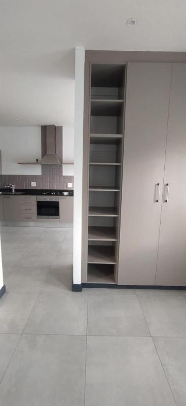 To Let 1 Bedroom Property for Rent in Craighall Gauteng